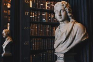 What Does a Personal Injury Lawyer Do?